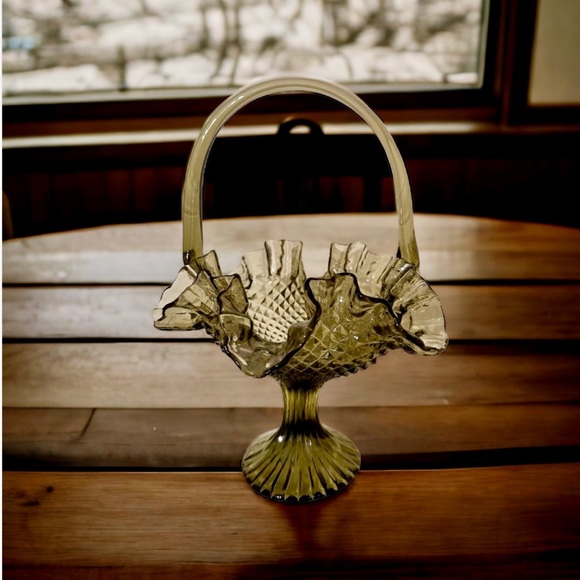 Indiana Glass Green Diamond Point Pedestal Basket - Picture 3 of 16